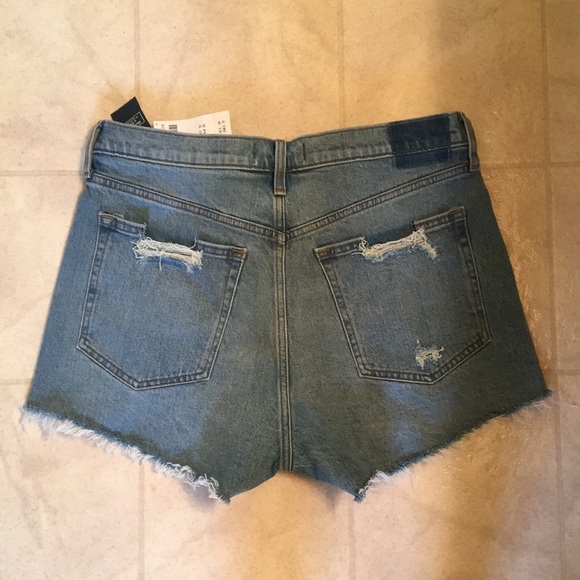 NWT Abercrombie high rise mom short medium destroy - Picture 12 of 13